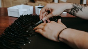 Valérie TANFIN - Art Craftsman Feather-worker